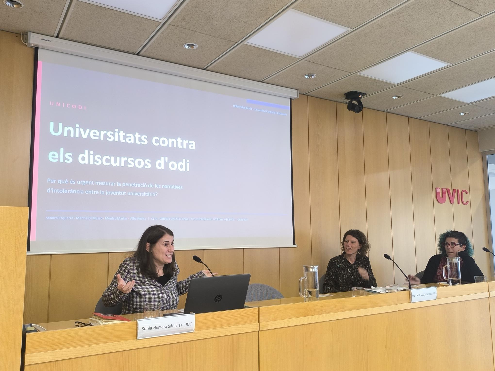 Presentació del projecte UNICODI al lliurament dels Premis Francesca Bartrina