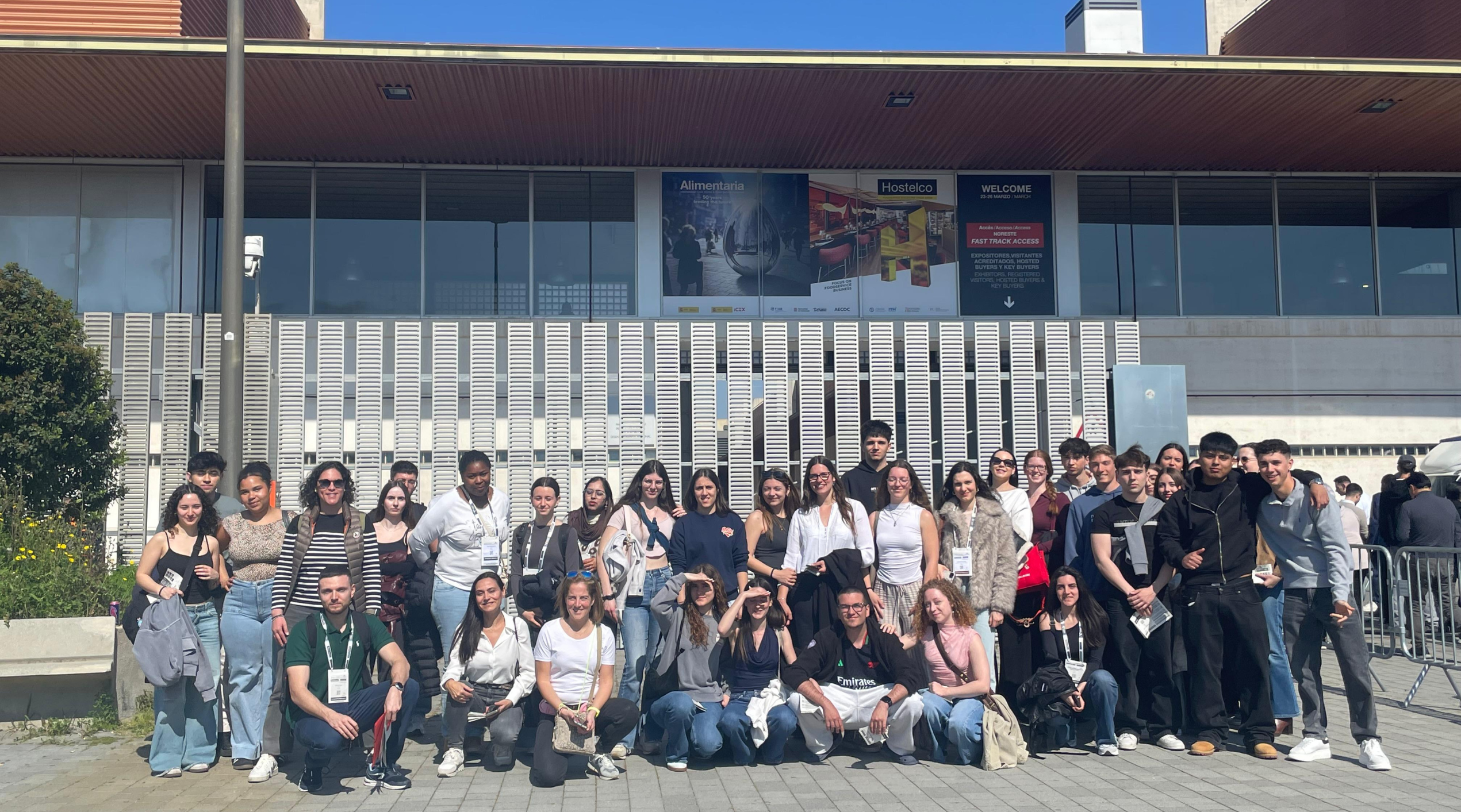 Els estudiants de 1r curs del grau en Nutrició Humana i Dietètica visiten la Fira Alimentària