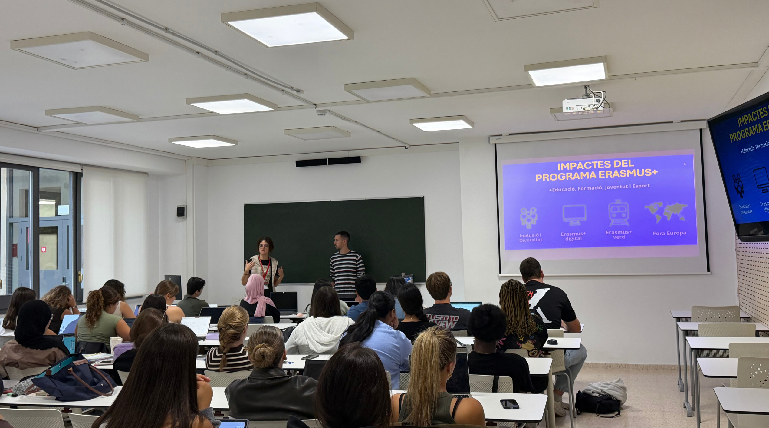 Erasmus+: un programa que transforma vides, protagonista de Cartografies a la FCSB