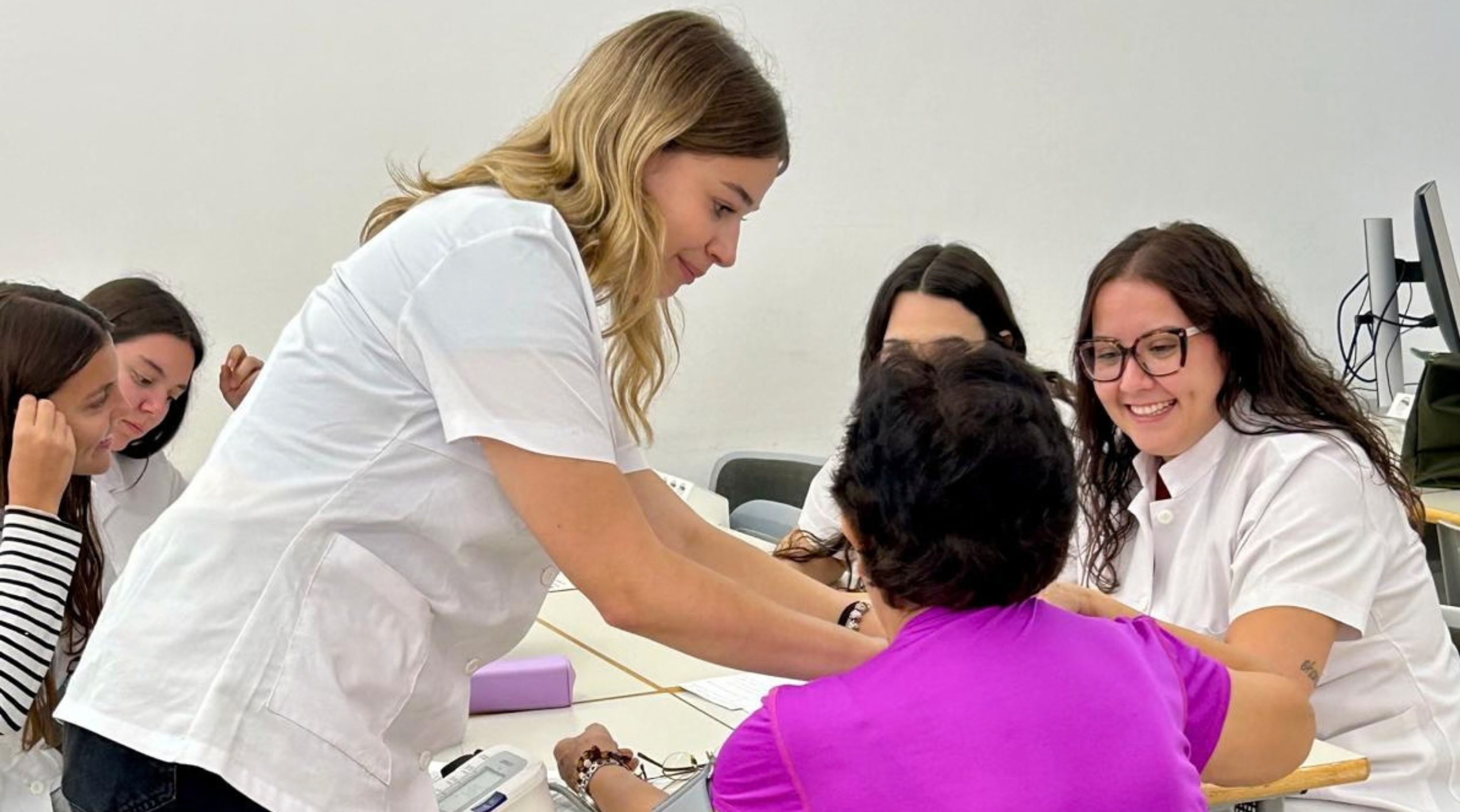 El Projecte GEROS promou l’envelliment saludable i la formació dels futurs professionals d’Infermeria