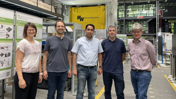 Visita del professor Josep Maria Carbonell a l’Institut de Tecnologia de Formatge i Components