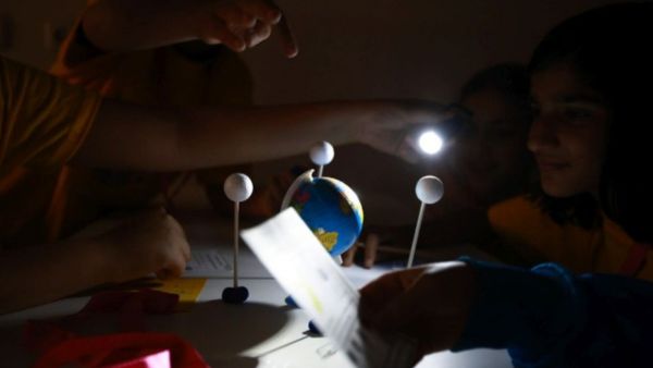 150 escolars presenten a la UVic-UCC projectes de recerca en matemàtiques i astronomia al congrés Recerkids