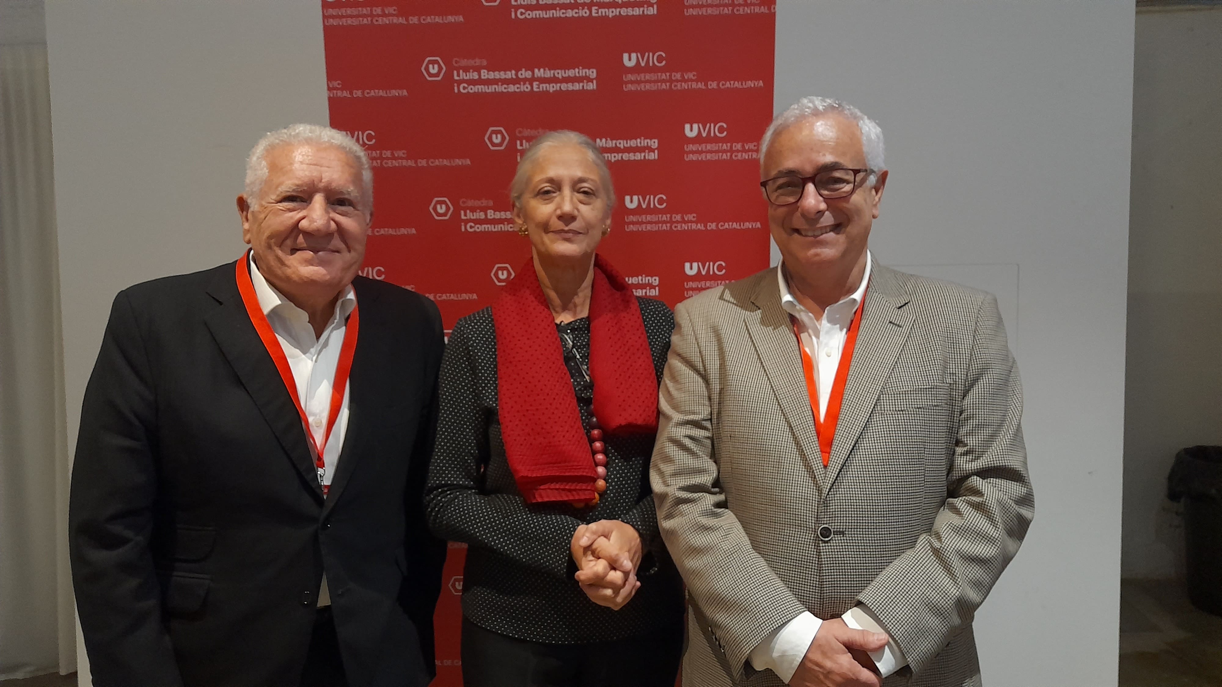 Lluís Bassat, Pilar Vélez i Jordi Alavedra en la primera sessió del seminari 'Creativitat per a Empresaris i Directius' de la Càtedra Lluís Bassat