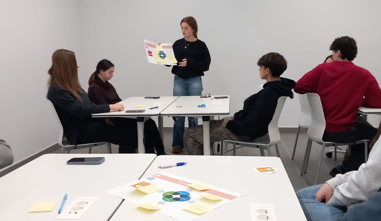 Taller de la unitat de governança per la sostenibilitat del nou grau en Global Studies