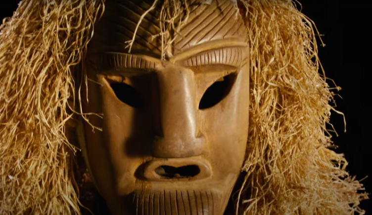 Detall d'una màscara del videoclip Alentejo de Baiuca, dirigit per Jordi Cussó