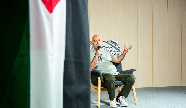 Kayed Hammad: “Els palestins estem acostumats a perdre, però aquesta és la primera vegada que Israel perd el relat”
