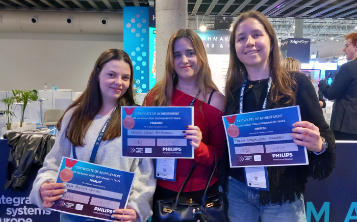 Paula Caballero, Mònica López Gutiérrez i Aina Rovira