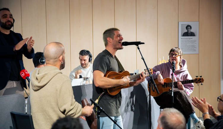 Els Catarres durant l'emissió en directe del Matina Codina a la UVic-UCC