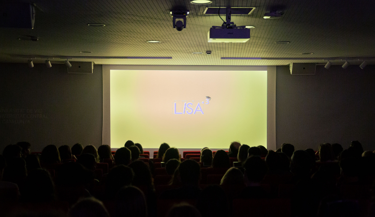 L’alumnat de Comunicació Audiovisual participa en la producció de la tercera temporada de la websèrie ‘Lisa’