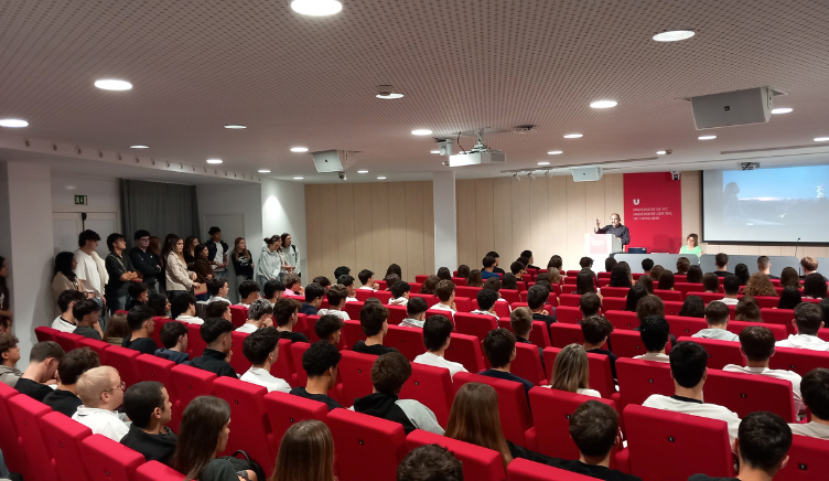 Una seixantena d’estudiants estrena el nou grau en Dret a la FEC