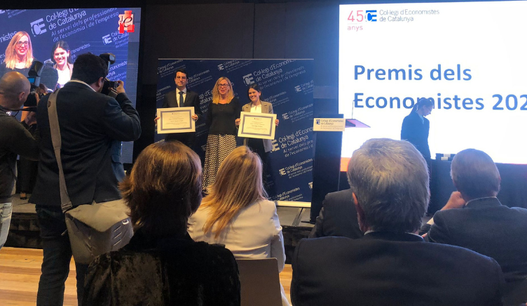 L'antiga alumna d'ADE, Marta Bigas, recull el Premi a Millor Currículum Universitari 2023 del Col·legi d'Economistes de Catalunya