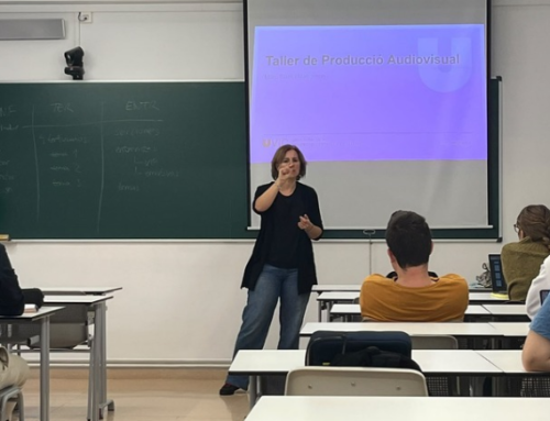 Mireia Garolera conversa amb l’alumnat de Periodisme sobre rutines productives a la ràdio