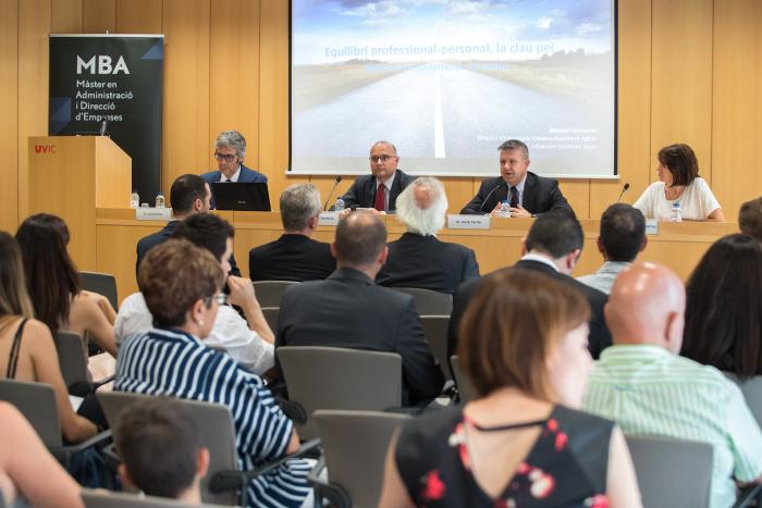 Manuel Cermerón apadrina la tercera promoció del MBA de la UVic-UCC