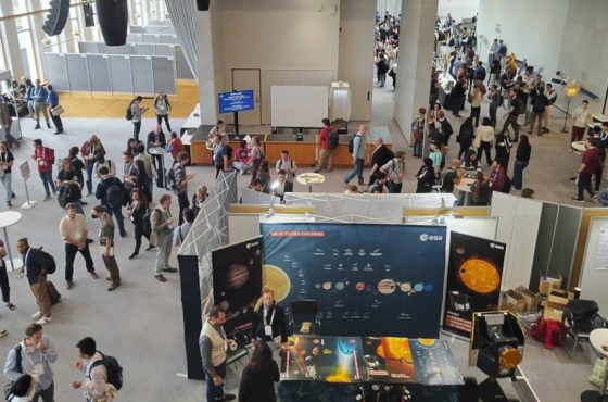 Moisés Garín and Michelle Cedeño presents Novel Light-Direction Sensor Concept at EPSC-DPS 2025