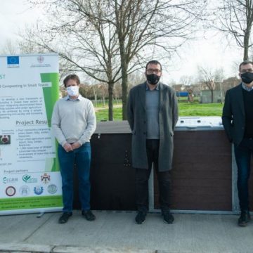 Dos barris de Vic acullen la prova pilot d’un nou sistema de compostatge comunitari liderada pel Centre Tecnològic BETA