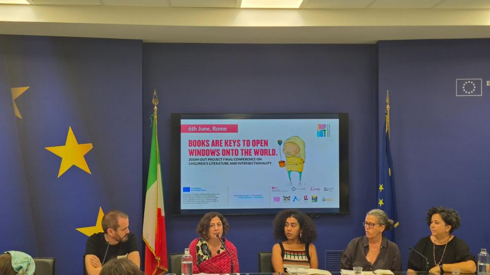 El projecte ‘Zoom Out’ comparteix experiències i presenta els materials elaborats en la seva conferència final a Roma