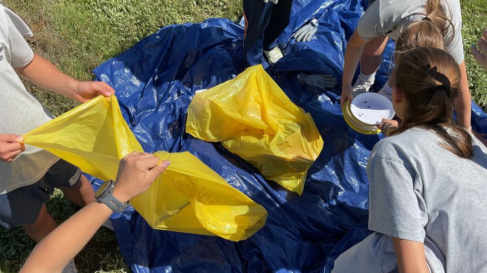 ‘Plastic Pirates’ torna a Catalunya per continuar generant dades sobre la contaminació per plàstics als rius
