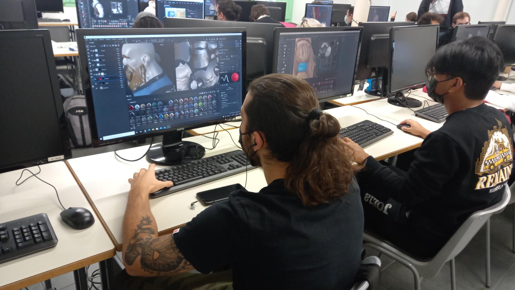 Aquest curs 2021-22 els estudiants d'Animacions 3D, Jocs i Entorns Interactius estrenen nou maquinari