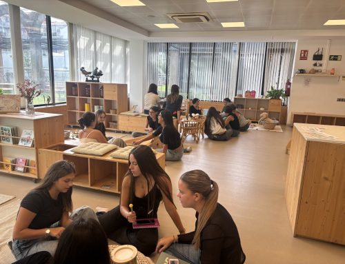 Els estudiants d’Educació Infantil visiten l’Espai Familiar Municipal El Remei de Vic