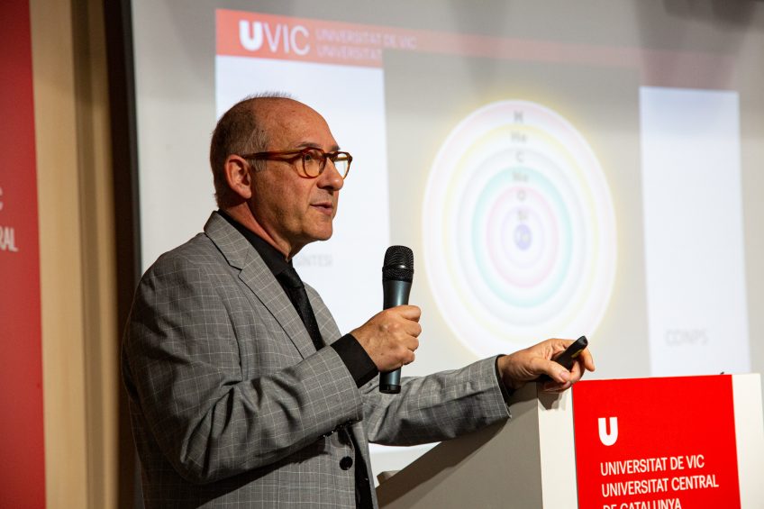 TLC-UVic- Dr. Albert Altés. Minicongrés: La biofísica i els virus, eines biotecnològiques i terapèutiques 16a edició de les TLC-UVic Curs 22/23