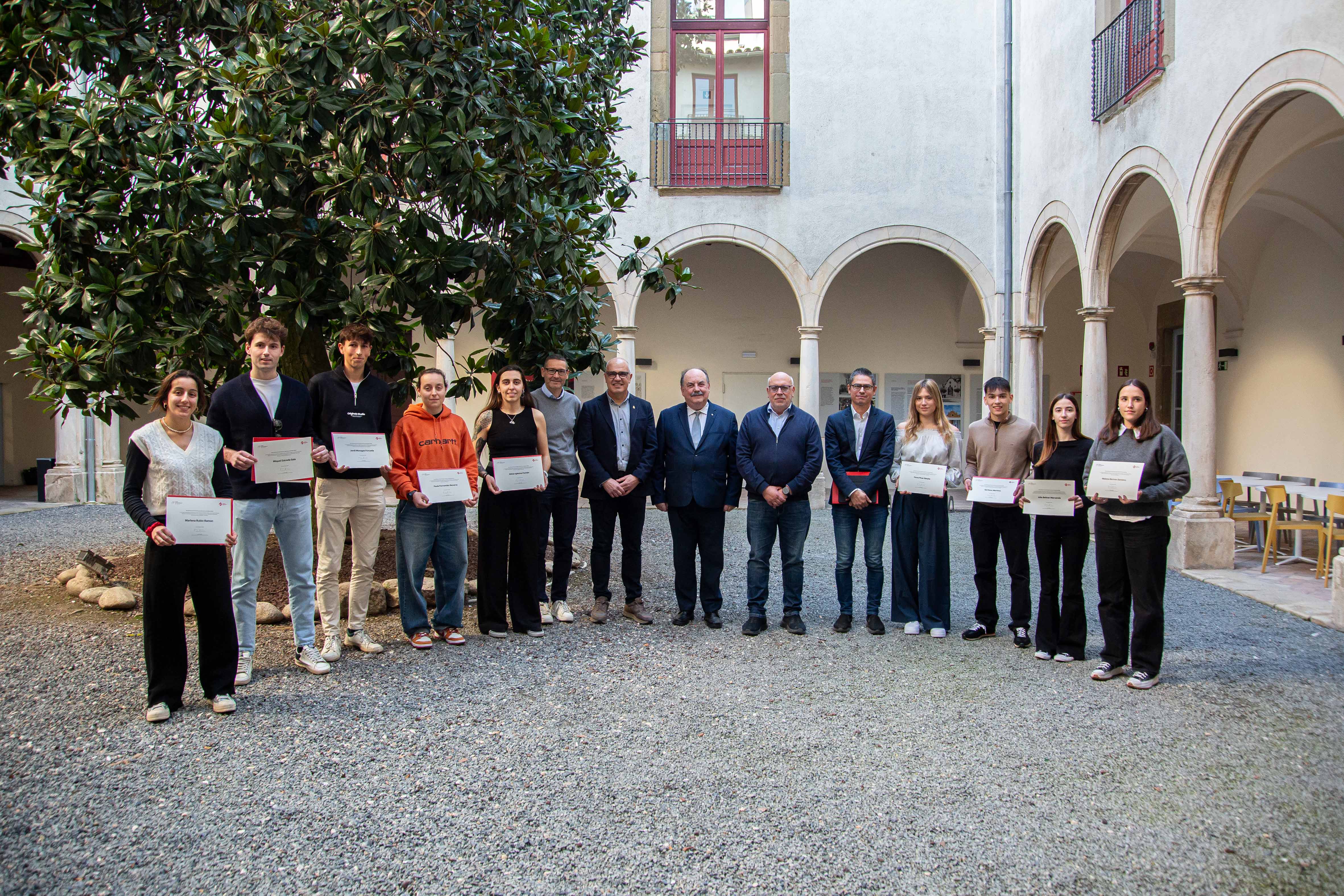 La UVic-UCC atorga deu beques a esportistes d’elit que estudien graus a la Universitat