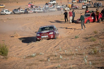 L’Oficina de Voluntariat i el Servei d’Esports impulsen una recollida de material escolar solidari per a la Uniraid 2026