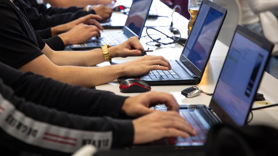 La UVic-UCC participa en una iniciativa de les dotze universitats catalanes per impulsar un curs de justícia global